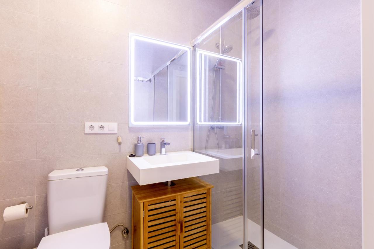 Charming 2 Bedroom Apartment Triana Bridge By Ocityzen Sevilla Exterior foto